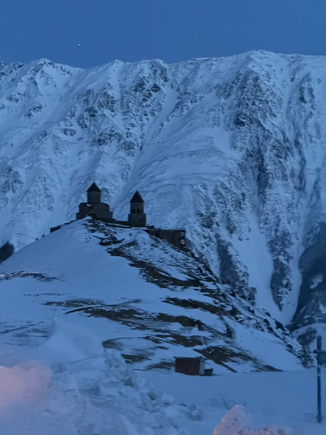Удивительной красоты горы, впечатляющие виды, море впечатлений и огромное желание вернуться теперь в теплое время года