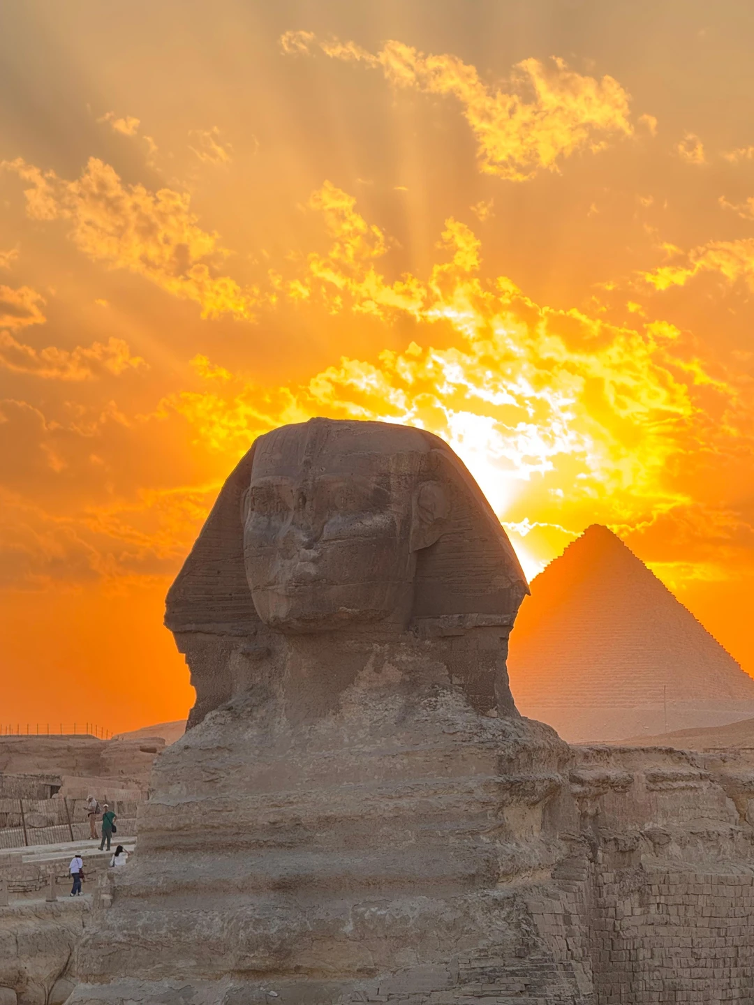 Наш день в Каире с гидом Аззой стал настоящим украшением всей поездки в Египет! Это не