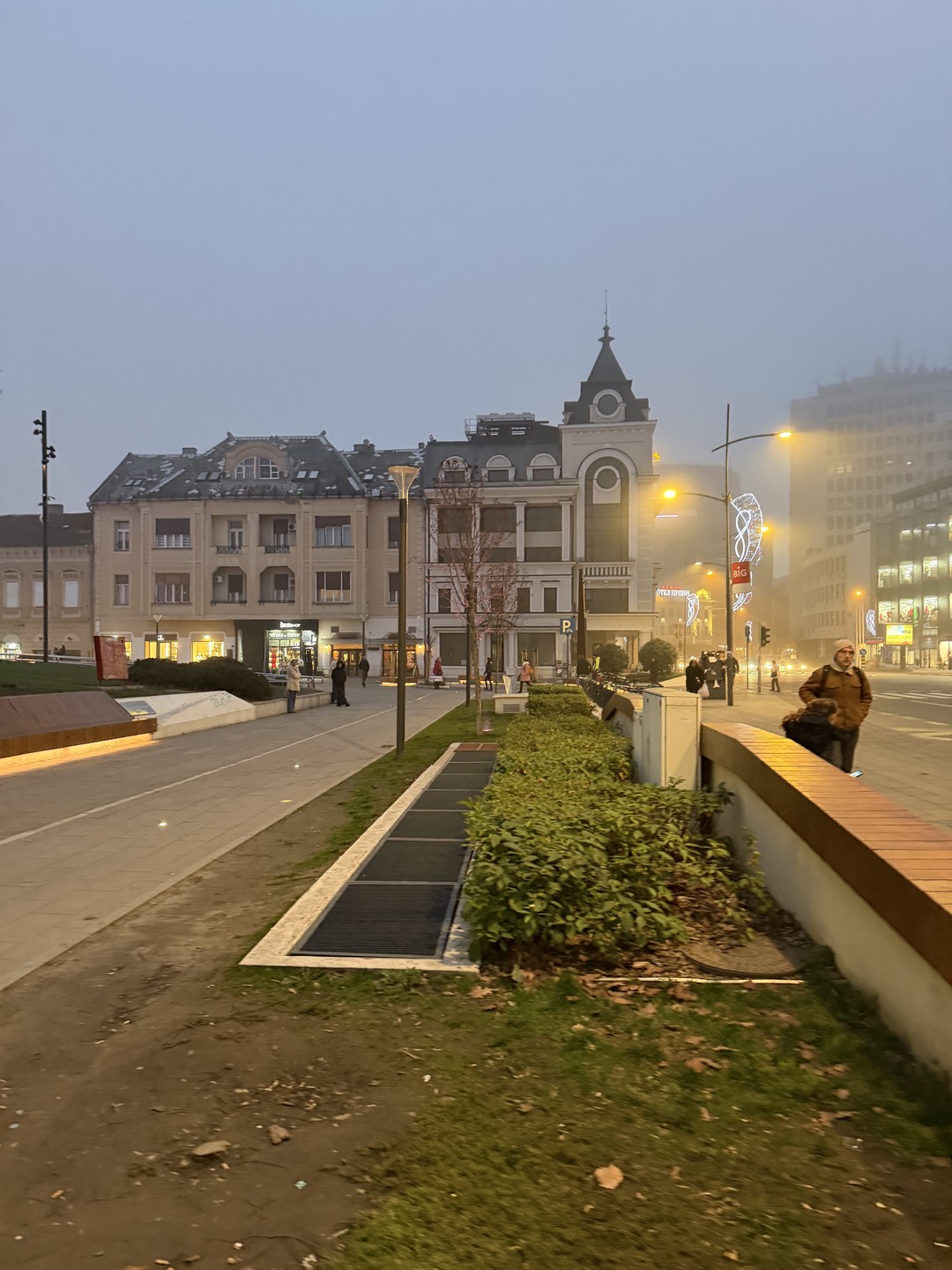 Добрый день! Очень рекомендую экскурсию с удивительным гидом Микицей! Очень понравилось легкое, непринужденное, очень грамотное общение