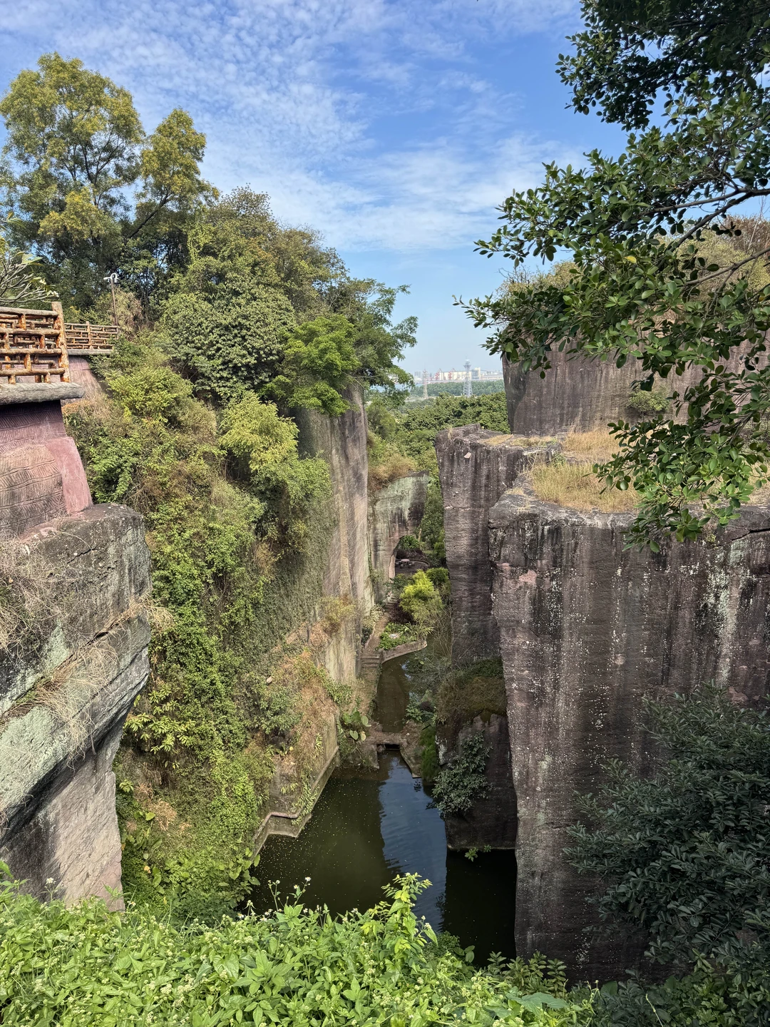 Очень довольны выбором этой экскурсии в сопровождении нашего замечательного гида Юрия! Получили огромное количество впечатлений -