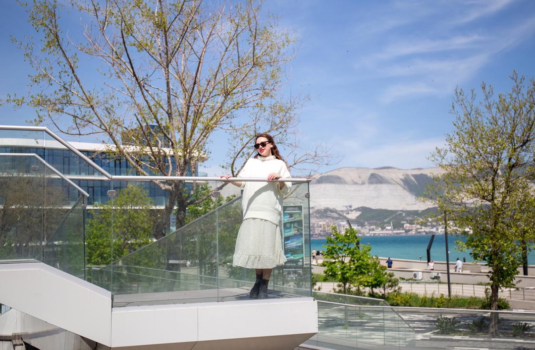 Приобрела у Екатерины и Елены фотопрогулку по Новороссийску! Погода выдалась солнечной, и два часа пролетело незаметно!