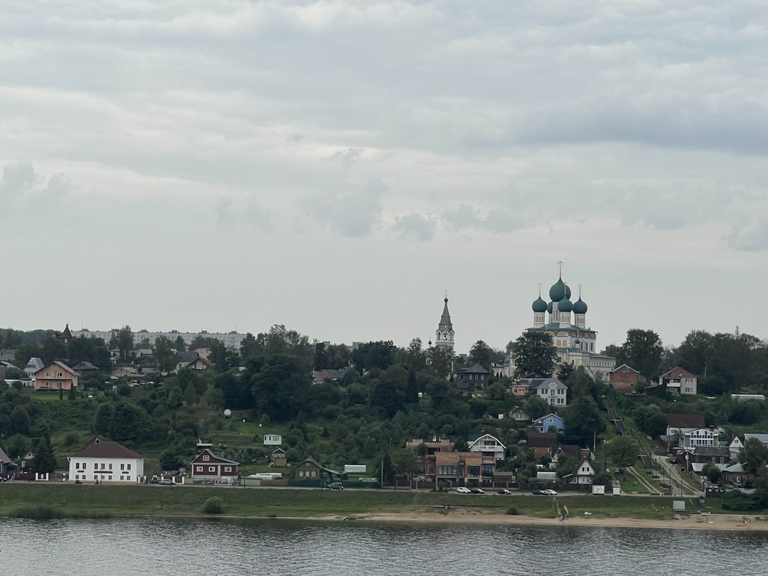 Экскурсия очень понравилась. Анна прекрасно владеет материалом, влюблена в свой город и передаёт эту любовь экскурсантам