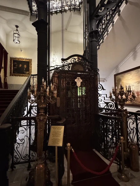 Сегодня экскурсию проводила Аружан