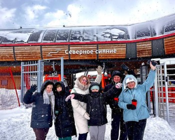 Водопад, Аланское городище, сувенирный рынок