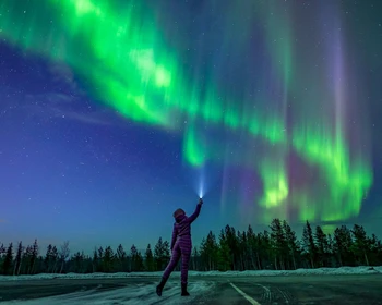 Айс-флоатинг и охота за северным сиянием
