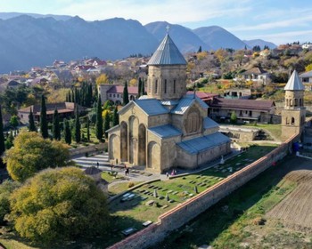 Монастыри Джвари, слияние Куры и Арагви и собор Светицховели