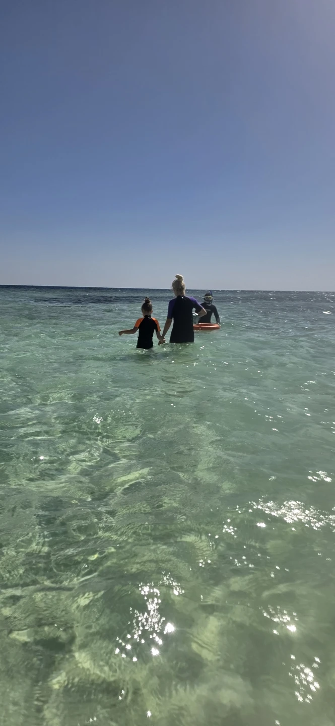 Всем рекомендую, без сомнений, воспользоваться услугами гида Мустафы! Он хорошо говорит на русском и английском языках