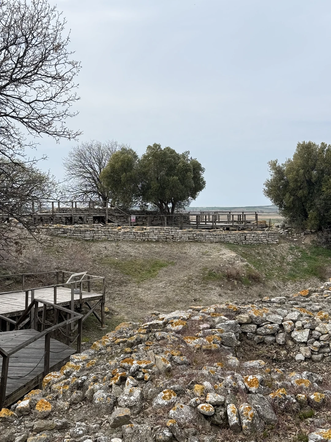 все шикарно организовано! Троя интересная) любителям древностей 100% понравится