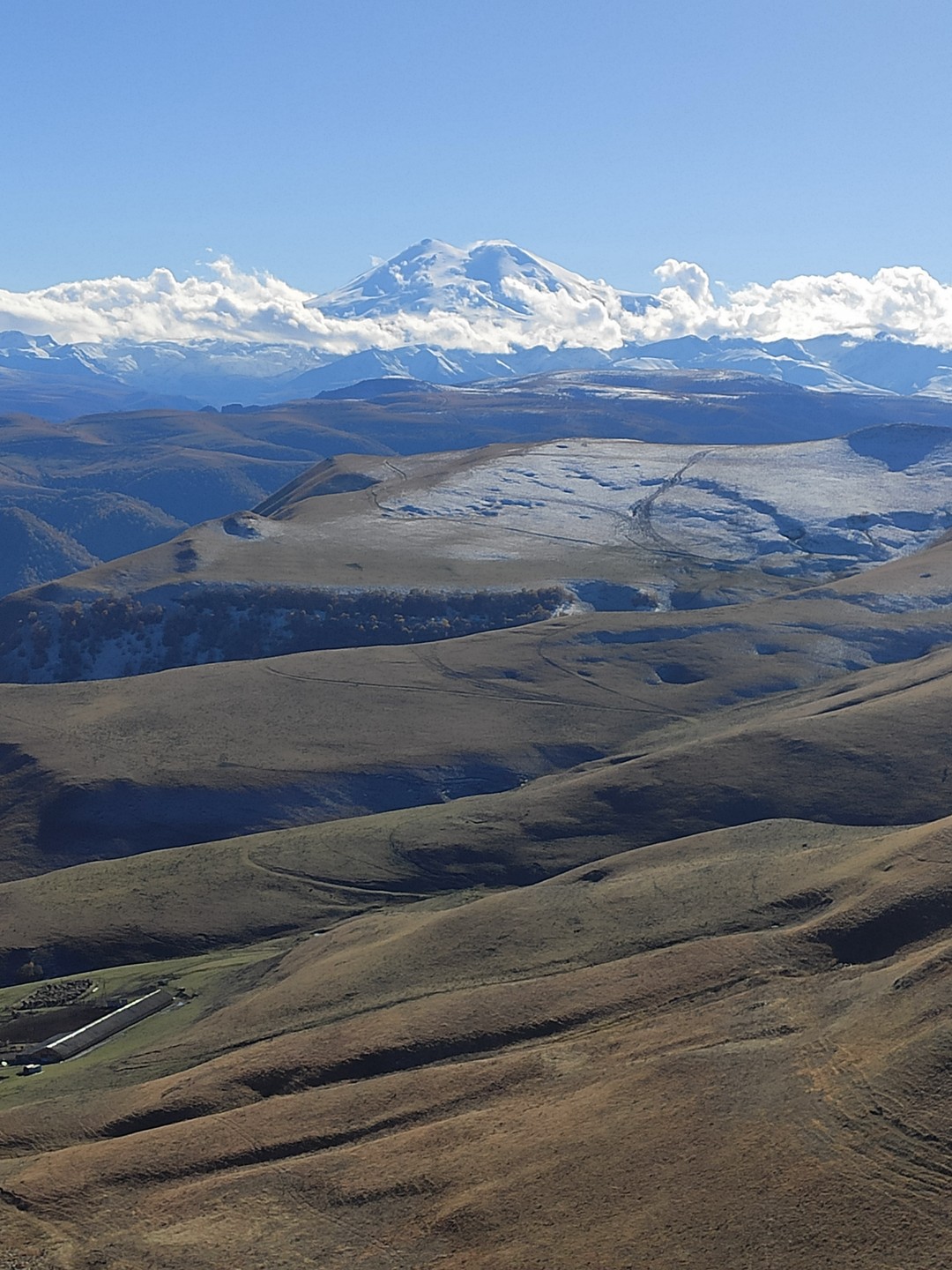 Спасибо большое Виктору за шикарную экскурсию и непередаваемые впечатление. Природа и красота здешних мест сама по