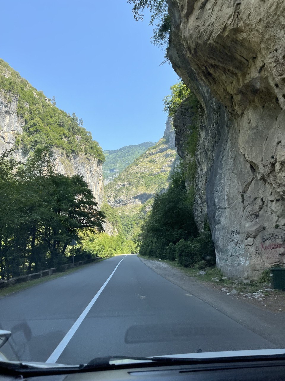 По Гагре и к Рице - на кабриолете из Адлера (Алия)