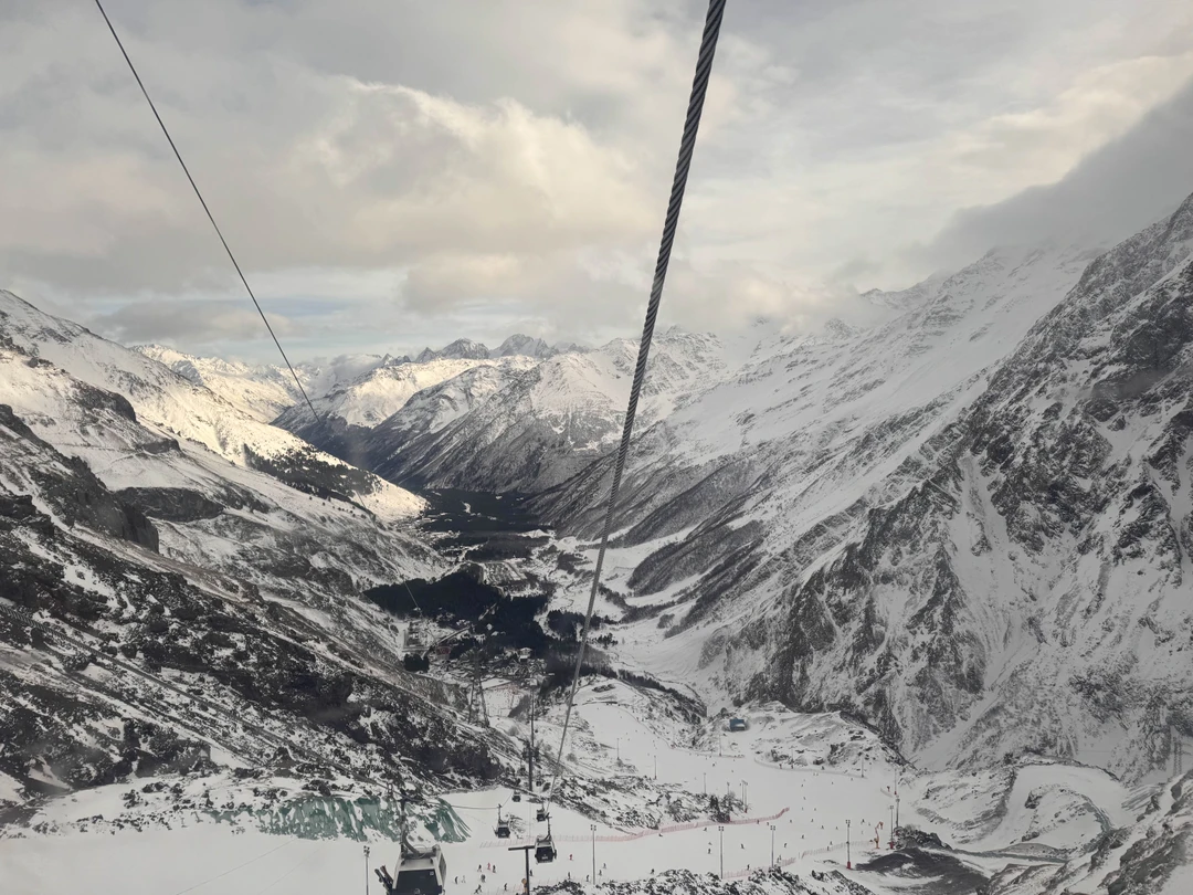 Доброго дня всем! Нам попался очень веселый Гил Владислав, интересно и с юмором все рассказывал, конечно