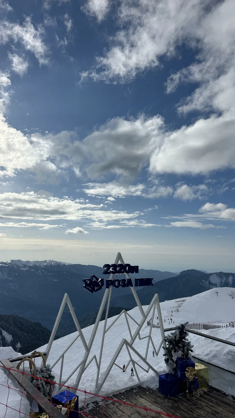 Отлично провели время! Кристина и водитель Магомед (вроде) здорово отработали на все 100. Все четко по