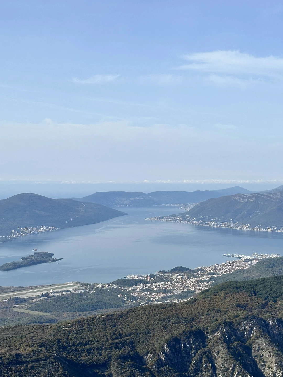 Наша экскурсия с Евгением прошла великолепно, мы прекрасно провели время и узнали огромное количество действительно интересной