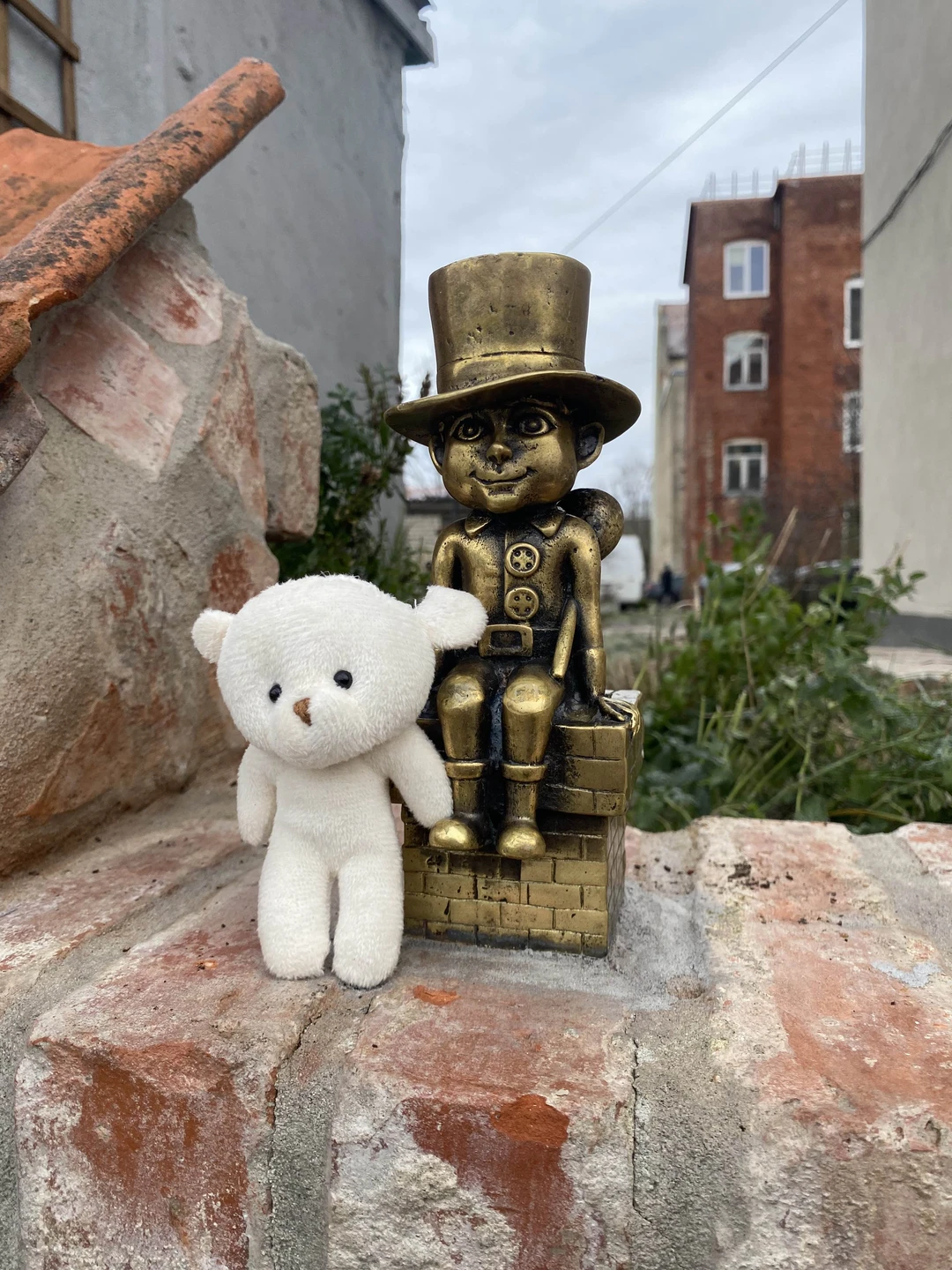 Спасибо большое за экскурсию экскурсоводу Вячеславу Холоду. Человек любит свое дело! Это видно! Замечательная поездка