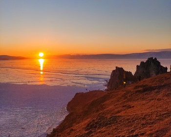 Дорога к острову Ольхон и скала Шаманка