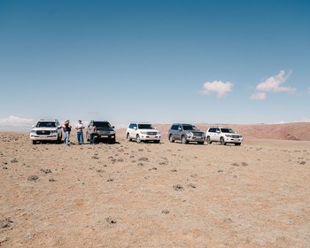 Джип-сафари по Чуйской степи, Алтайский Марс, обед в казахской юрте и кумысная ферма