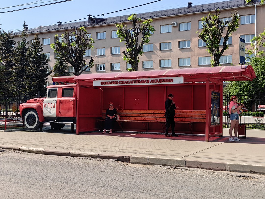Экскурсию проводил Александр, который знает и любит свой город. Он профессионал. Получили как полный объём информации