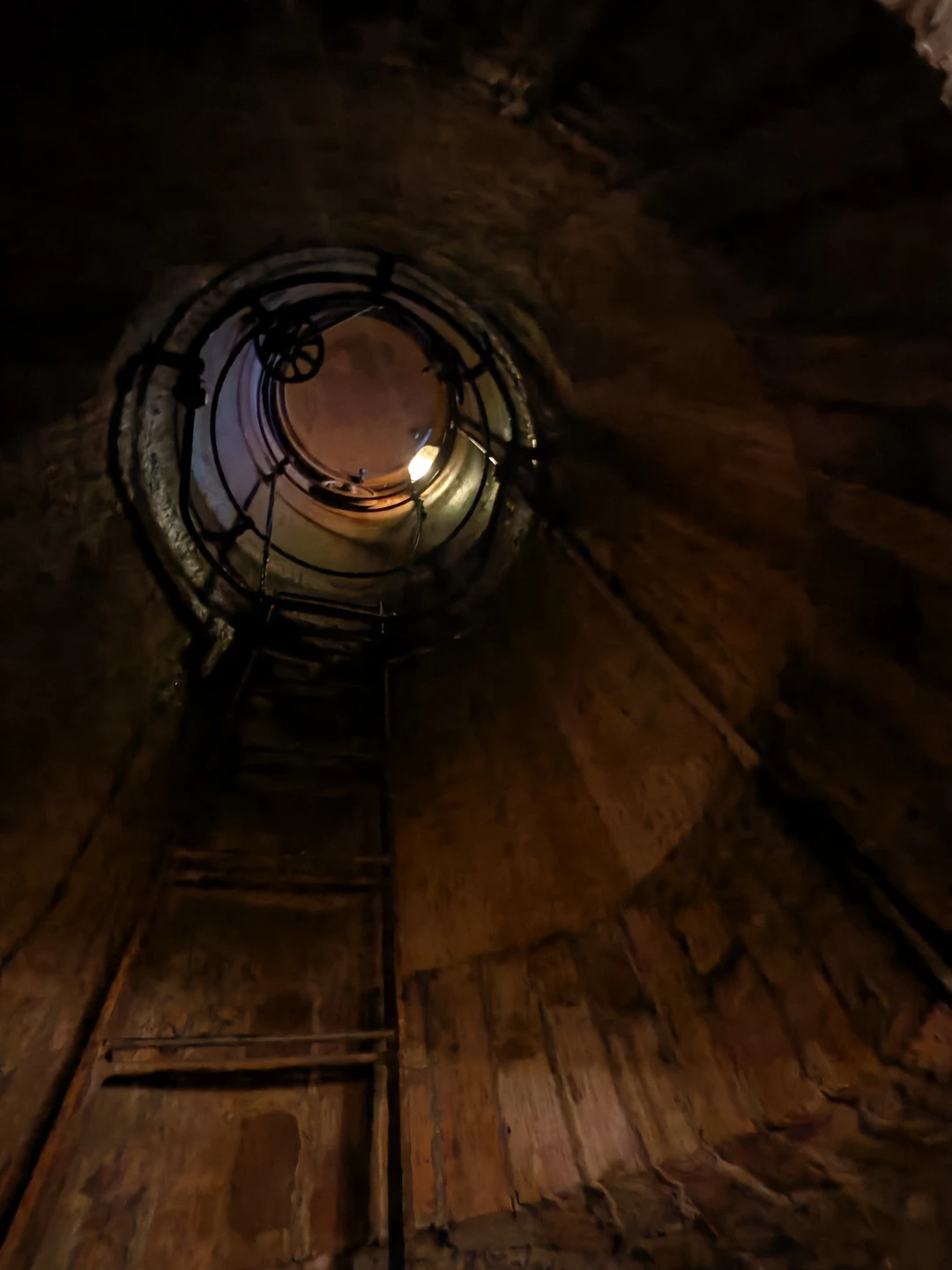 Гид Дмитрий прекрасно рассказал историю фортов