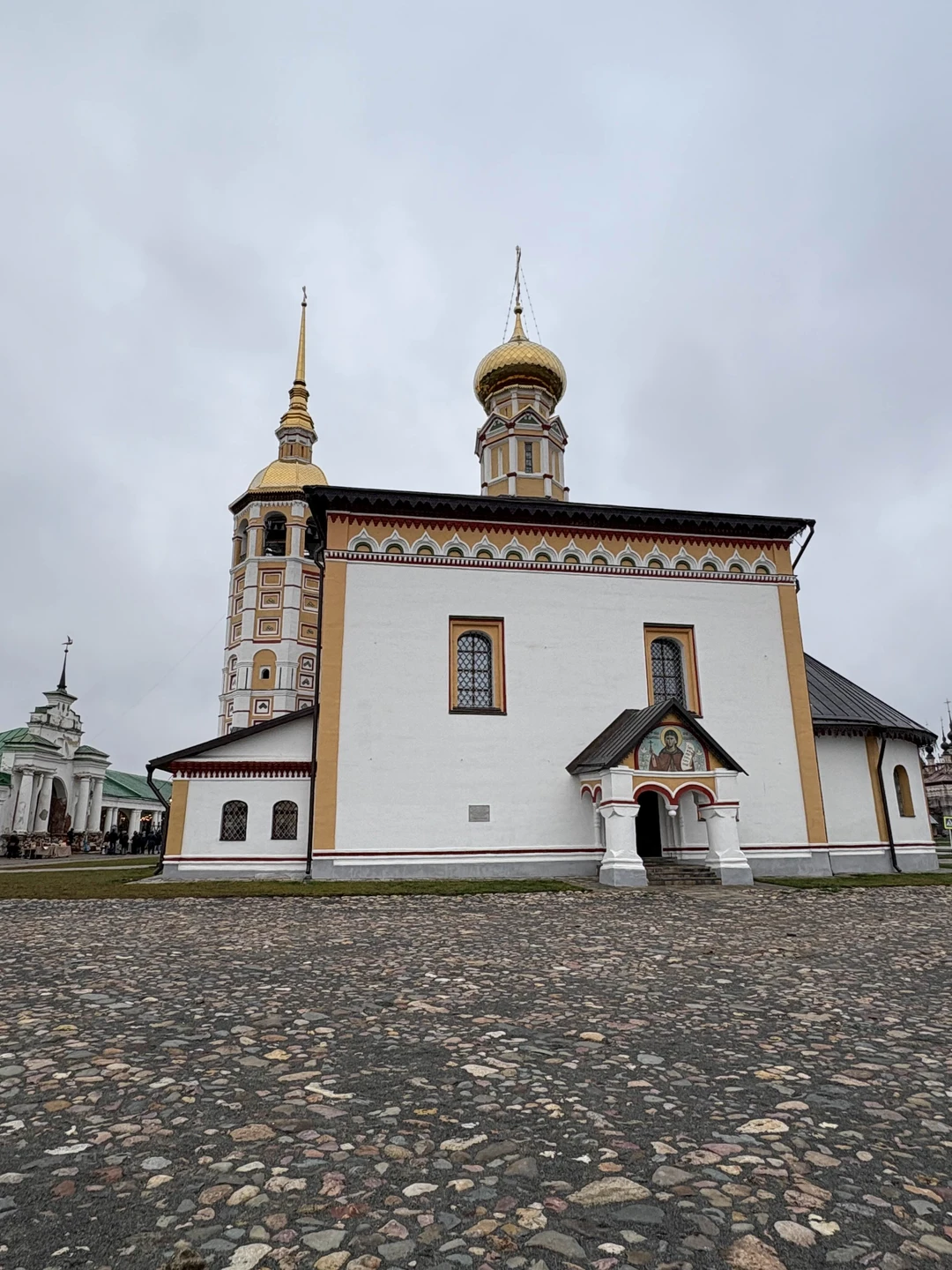 Все от начала до конца очень понравилось, оперативно, четко! Организатору Елене спасибо, гид много и интересно