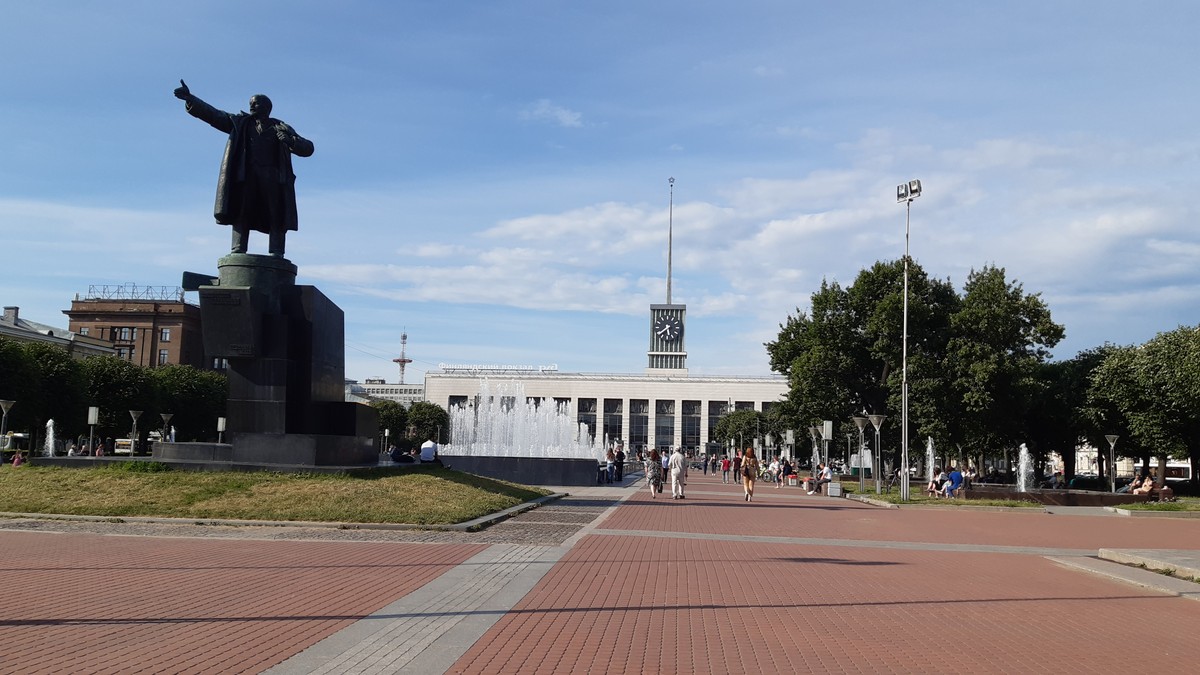 Вокруг Финляндского вокзала