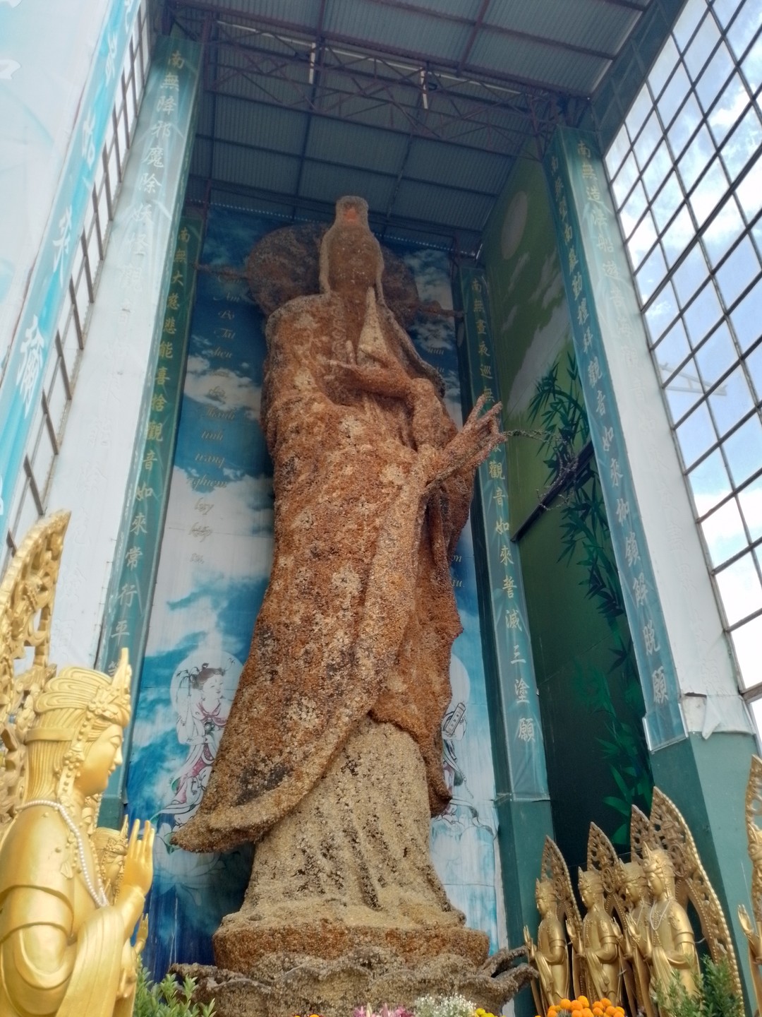 Всё очень понравилось. Рекомендую однозначно! Водитель хороший. Экскурсия грамотная. Советую прокатиться на родельбане