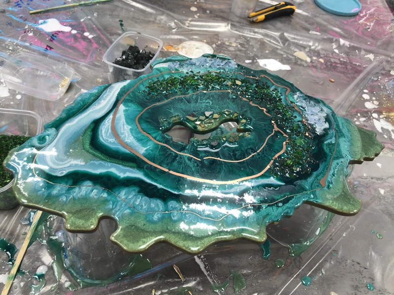 Мы ездили на мастер класс с подругой, нам очень понравилось- рассказывают интересно, объясняют доступным языком, показывают