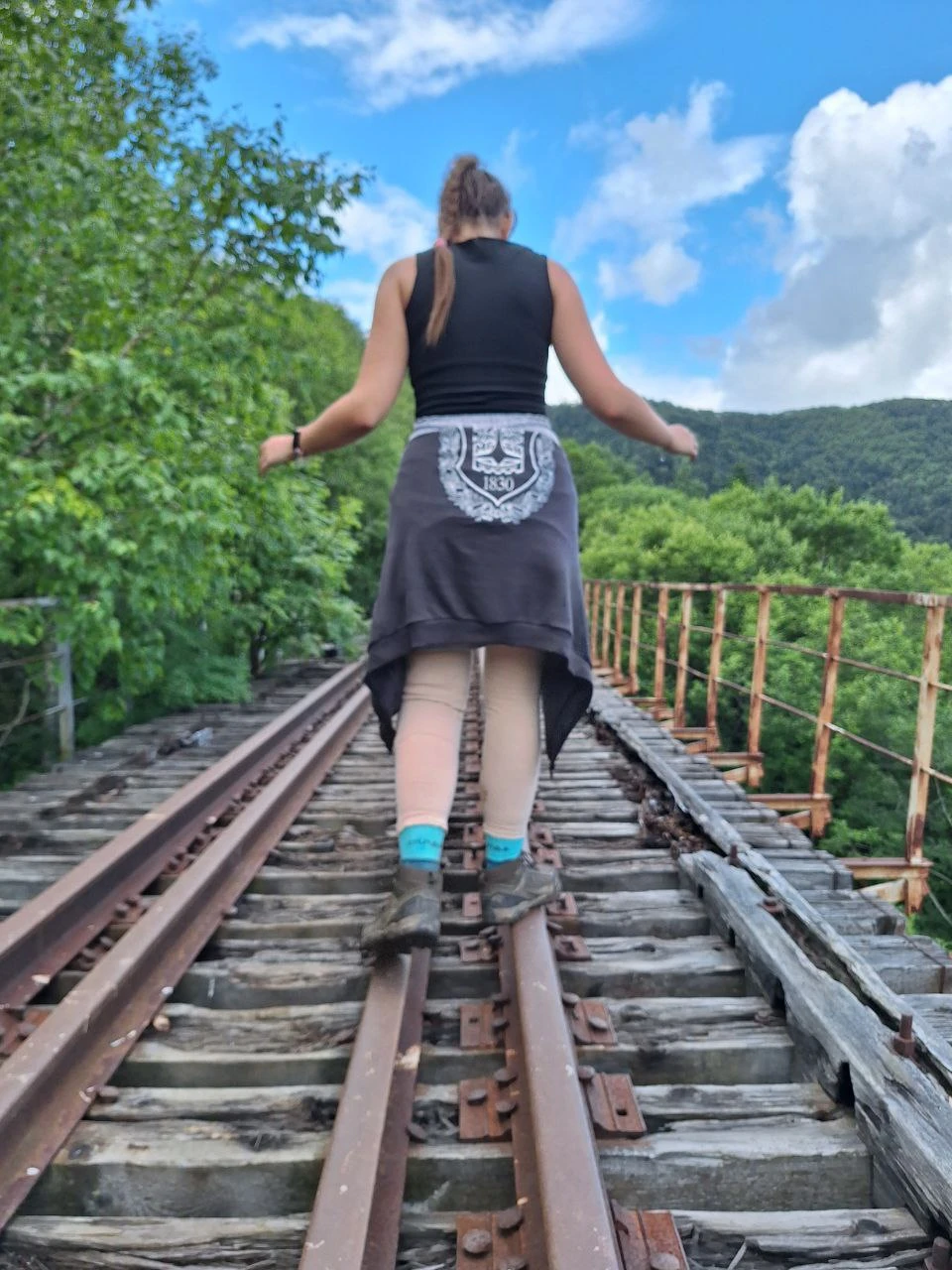 Чертов мост, Ведьмин мост и Маяк Слепиковского (Виктория)