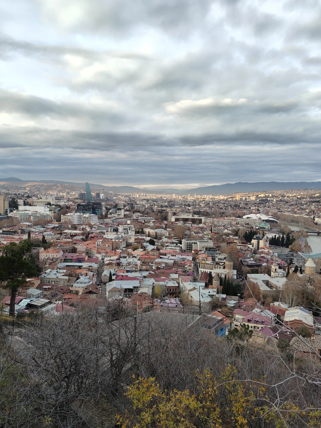 Побывали в Грузии впервые! Были впечатлены красотой страны, гостеприимством и радушием,с которым нас встретили! Все продумано