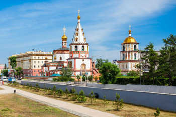 Экскурсия по Иркутску, подъём на Камень Черского, фотосессия на набережной Листвянки и катание на упряжках или верхом