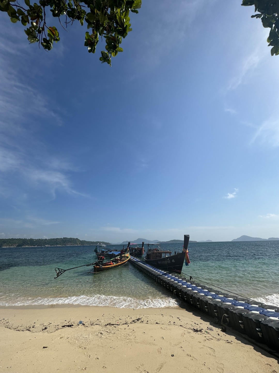 Отличная морская экскурсия. Словили рыбу, вкусный обед, отличные купания. Юрий шикарный гид