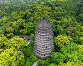 Ханчжоу: озеро Сиху, храм Прибежища Души и пагода Шести гармоний