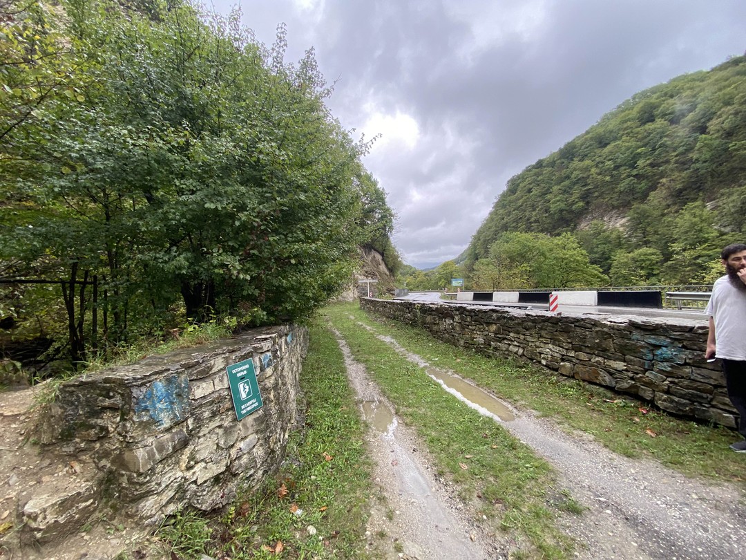 Хороший маршрут. Очень грамотный и знающий гид не только про маршрут и историю республику, но и про традиции, национальные блюда