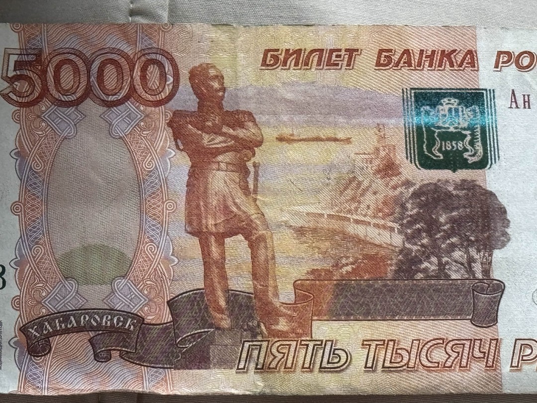 Прекрасная экскурсия - не академический с хорошим чувством юмора рассказ о своем любимом городе- ярко, эмоционально, уважительно. Рекомендуем)