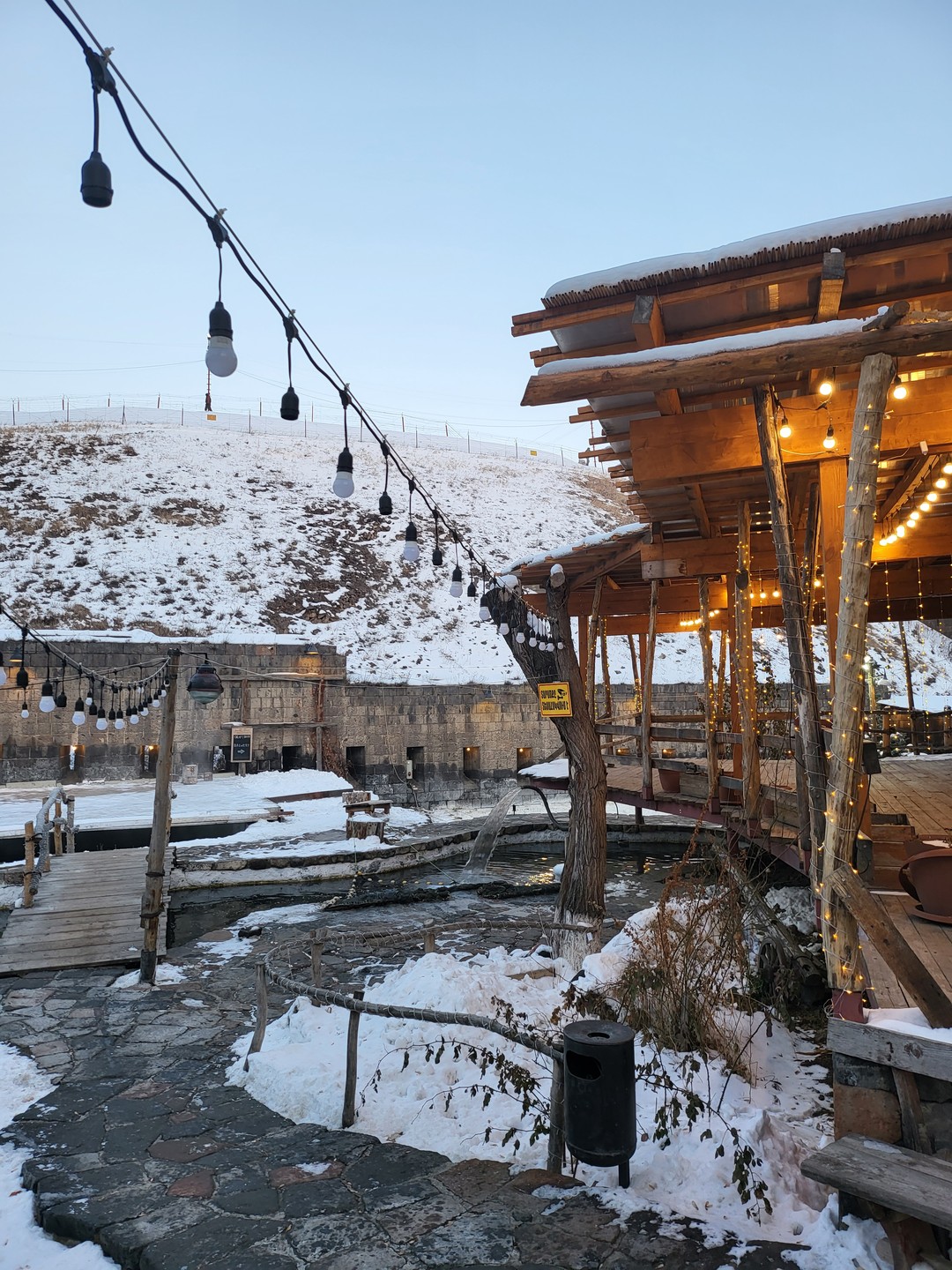 Очень благодарна за незабываемую экскурсию Александру! Спасибо большое, побывали,там,где,можно сказать не ступала нога человека))) зимой уж