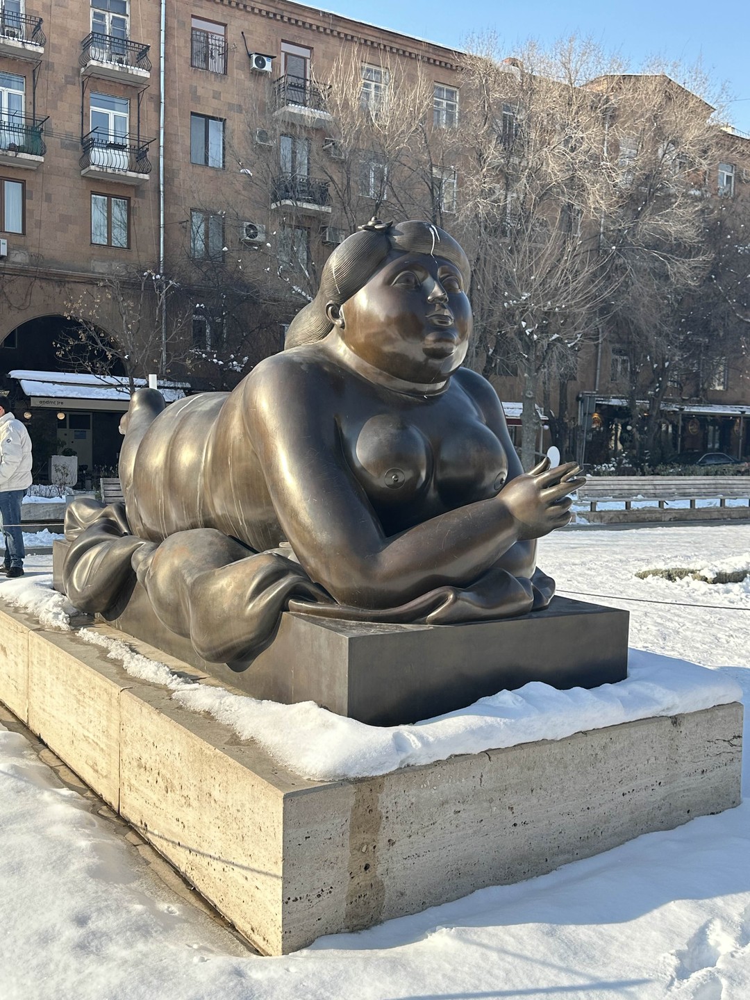 Очень интересно, не скучно даже для детей 9 и 12 лет! Из-за праздников часть локаций было