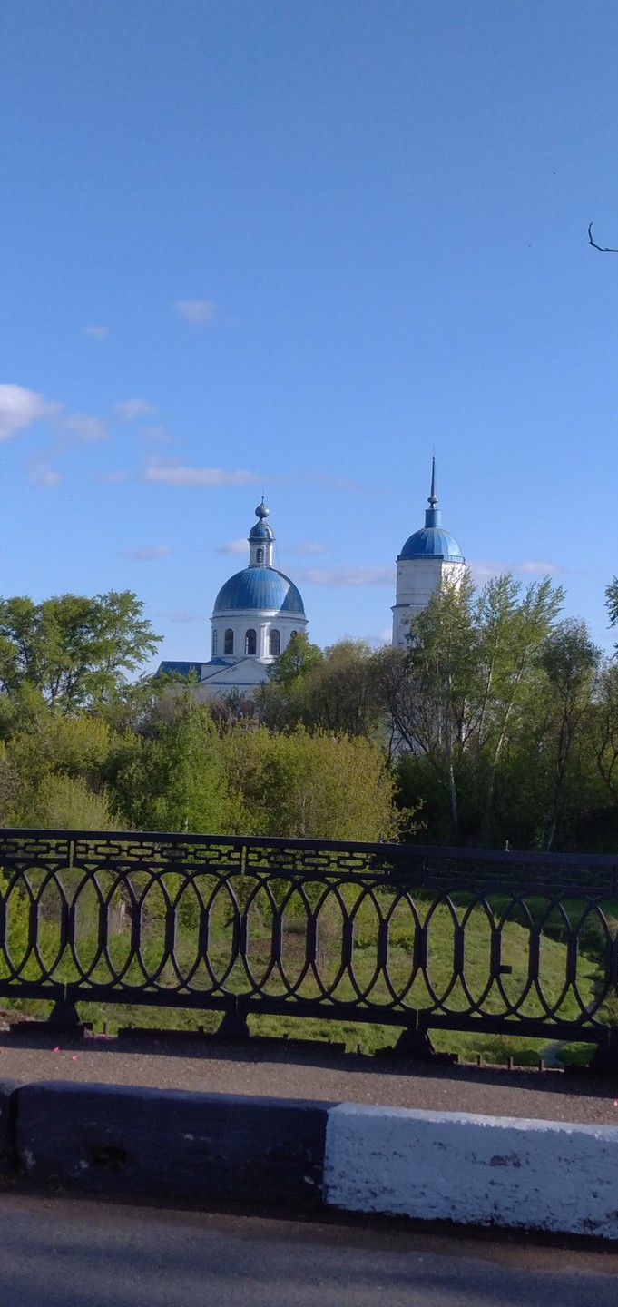Экскурсия отличная. Может менее насыщенная, чем по другим дальним направлениям, но вид с "Чертового" Городища стоит