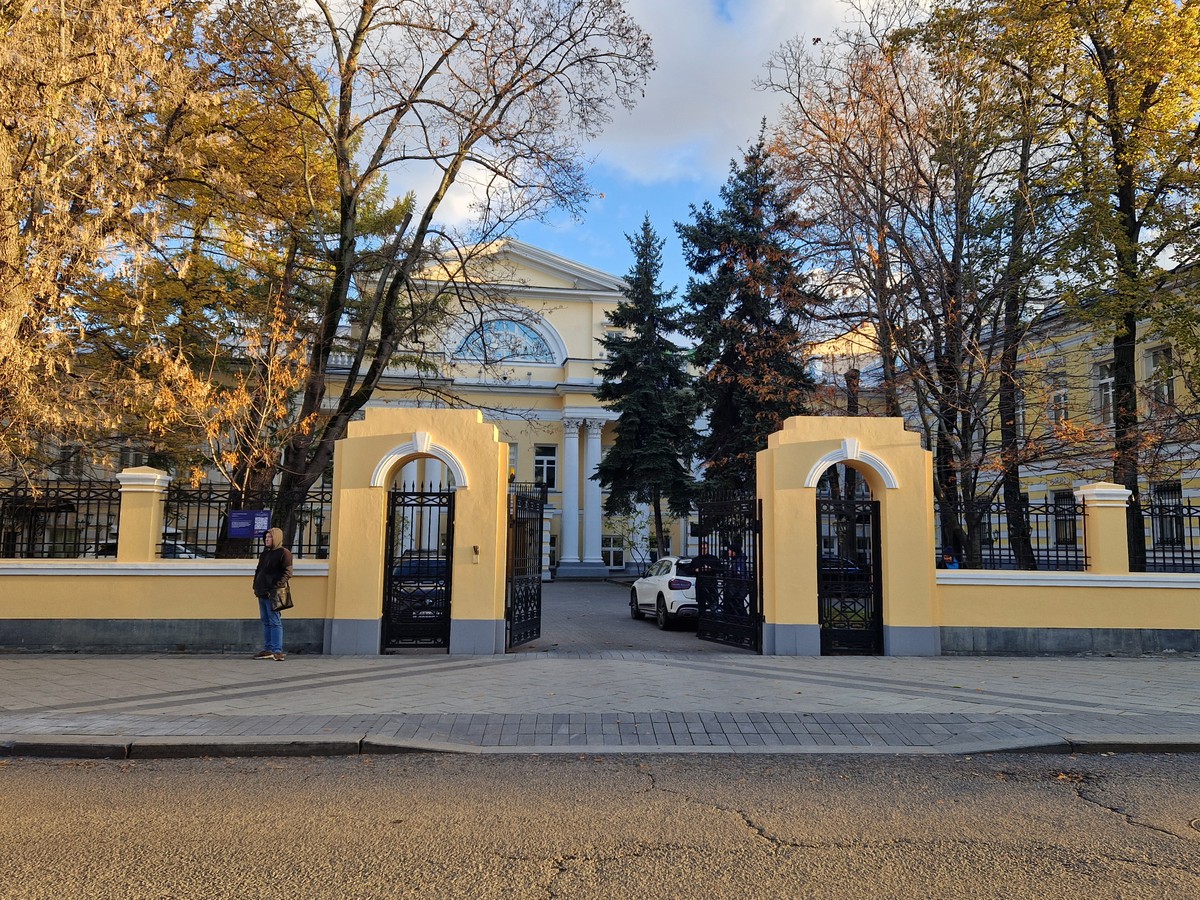 Парадная Пречистенка