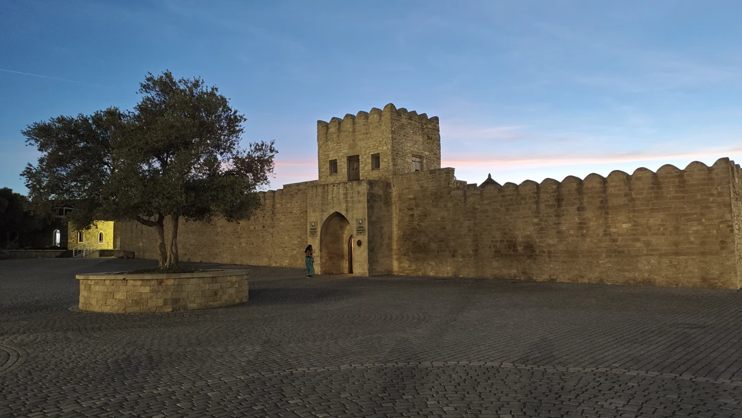 Заповедник Гобустан и его фантастические окрестности (Юрий)