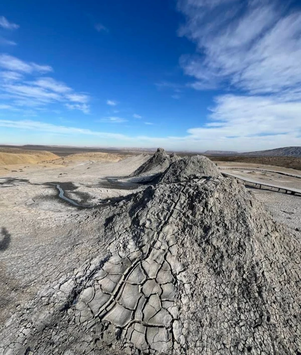 Гобустан: первобытный уют или искусство древнего человека