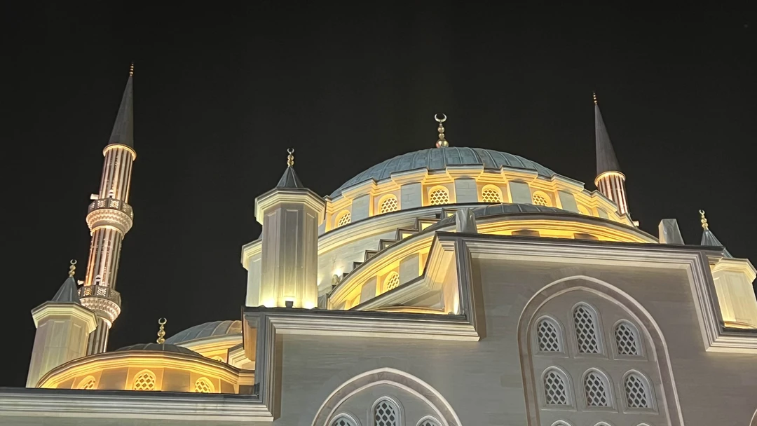 Все было на 10 баллов! Познавательно, интересно! Экскурсия пролетела как ода минута! Спасибо огромное😉