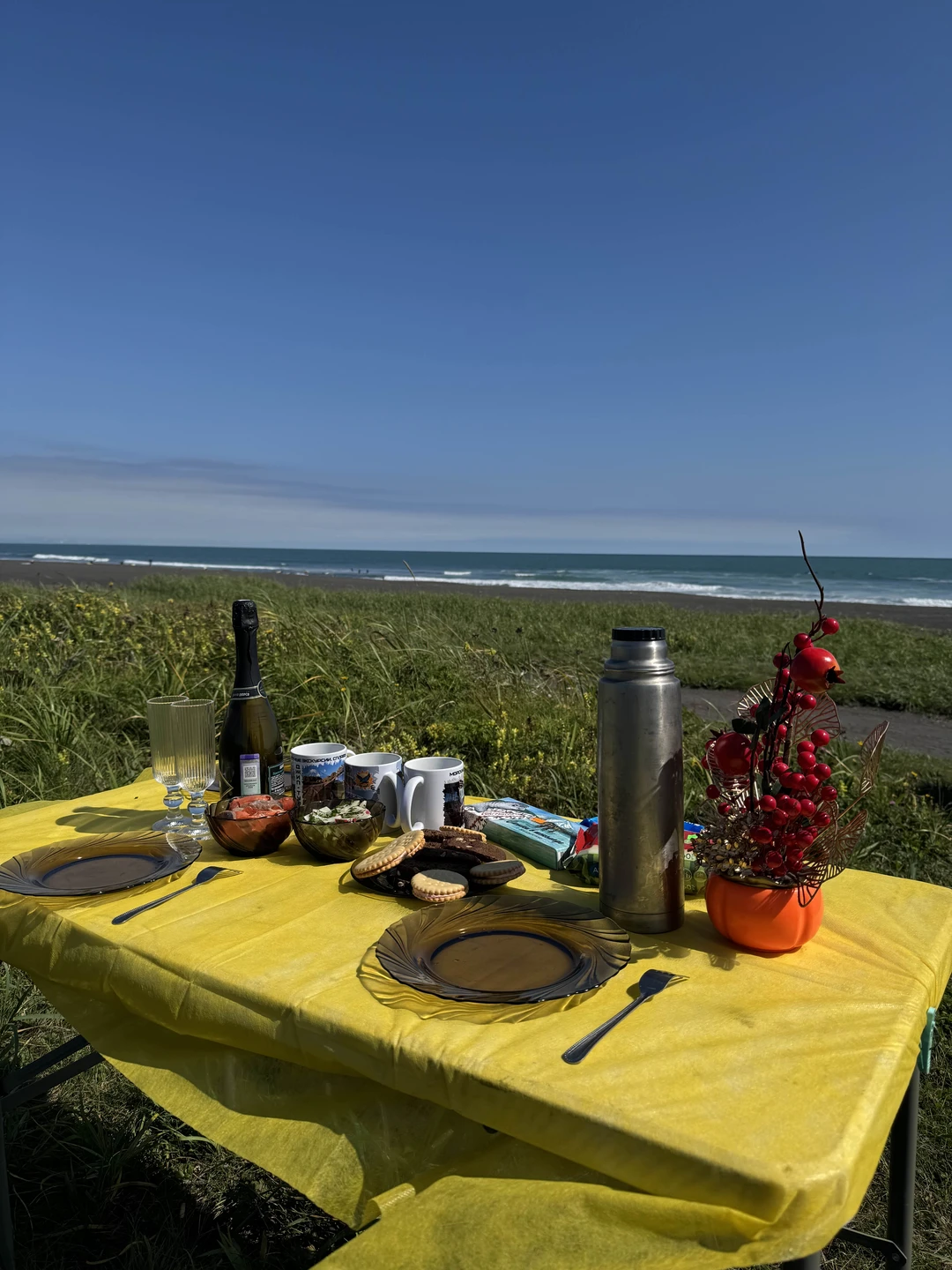 Отличный день! Павел настоящий профи! Еще и с погодой повезло. Рекомендую от души, а мы еще вернемся!