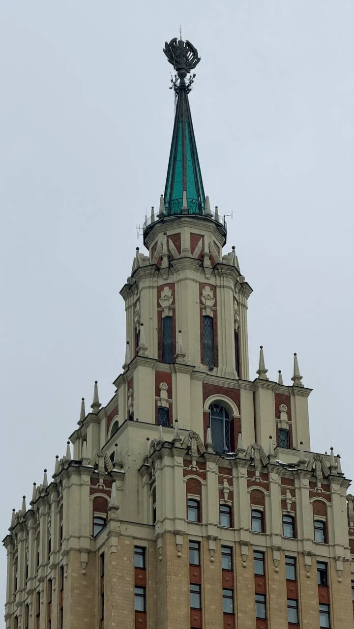 Экскурсия в гостиницу «Ленинградская» с гидом Екатериной Поляковой стала для меня настоящим подарком — редкий случай