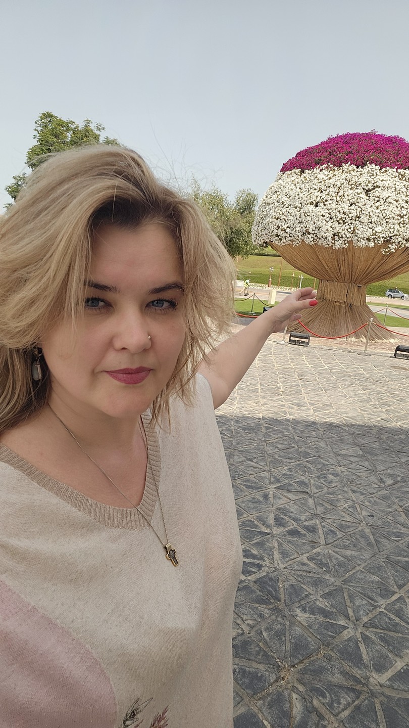 Ездили с Марией на обзорную экскурсию по Дохе. Получили огромное удовольствие от поездки. Увлекательно и при