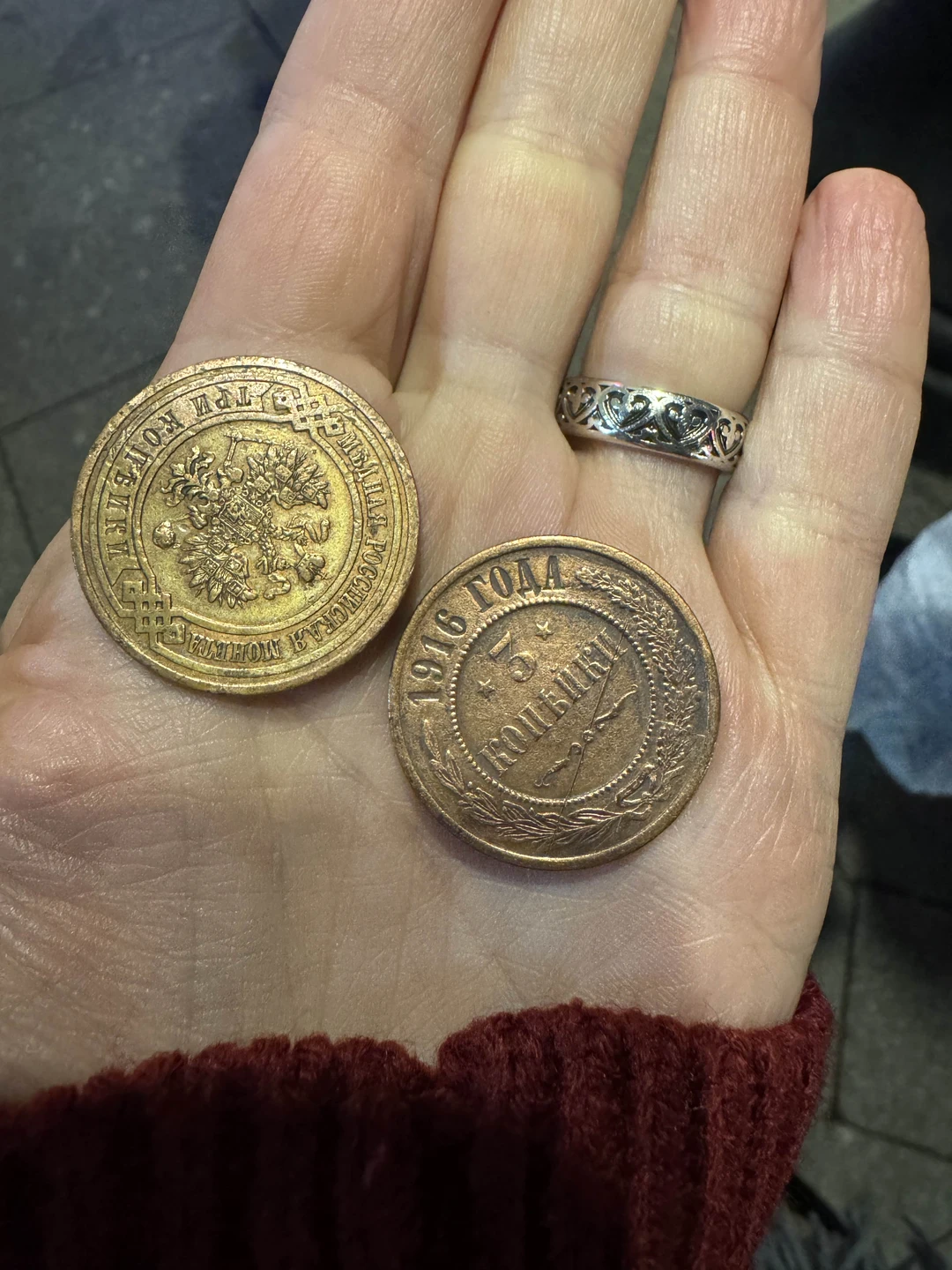 Продажная любовь или грех? О «порочном» Петербурге (Юлия)