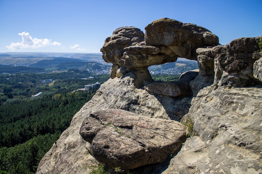 Горный парк Кисловодска: прогулка по Красному Солнышку и Ребровой балке (3/7)