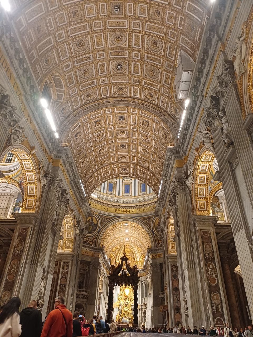 Ватикан - центр религии, истории и искусства (Энже)