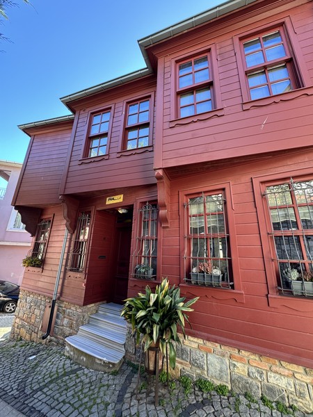 Скрытый Стамбул. Очень понравились места, которые были предусмотрены программой. не хватило информации от гида. Очень мало рассказывал