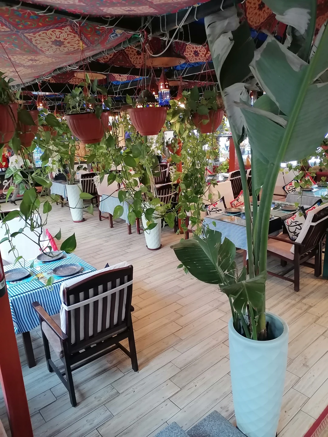 Очень хотелось бы поблагодарить нашего гида Валида за увлекательную экскурсию в мир Древнего Египта, которую он