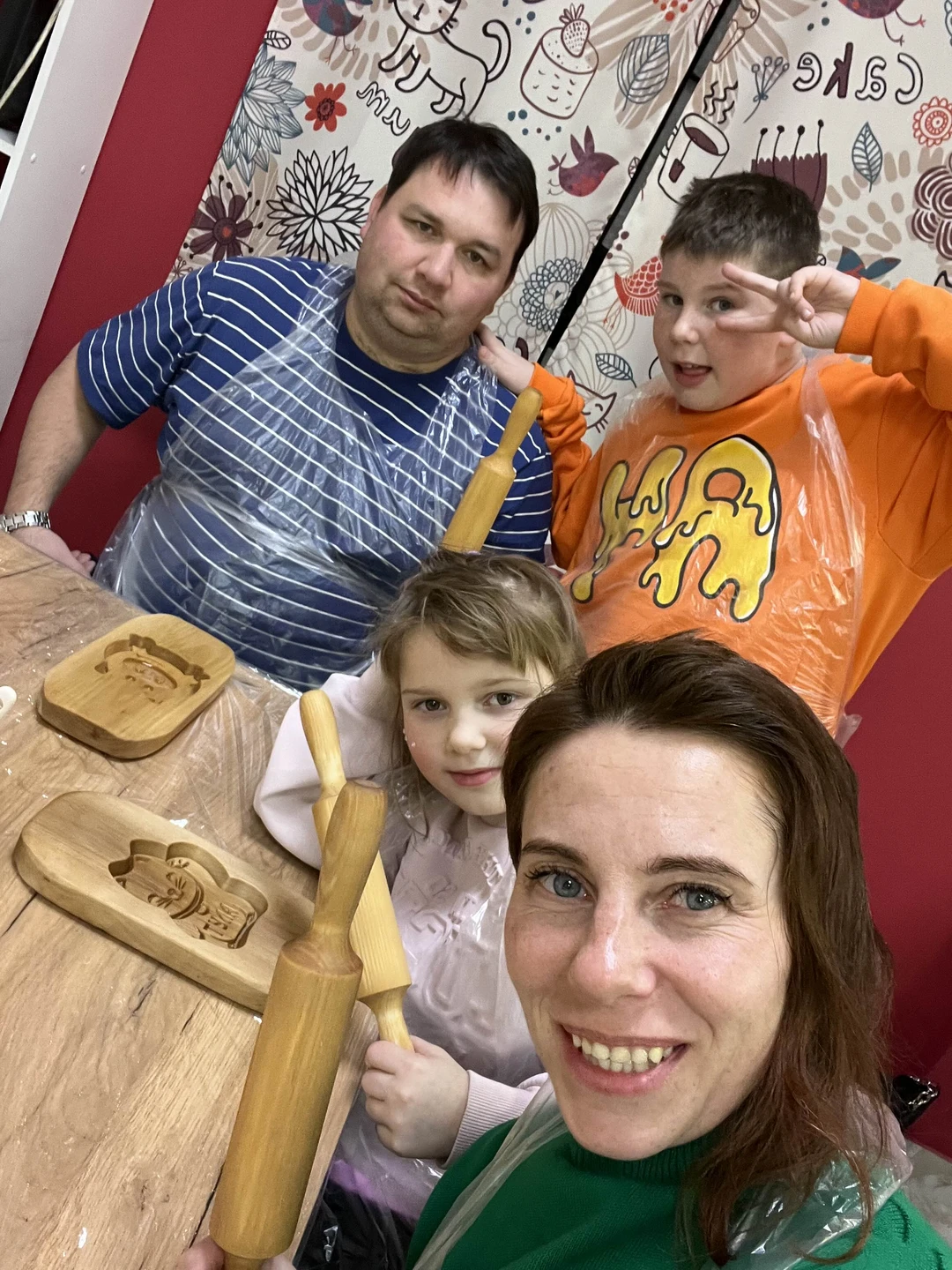 Мастер-класс очень понравился и детям, и взрослым. На протяжении мастер-класса рассказывали не только о том как