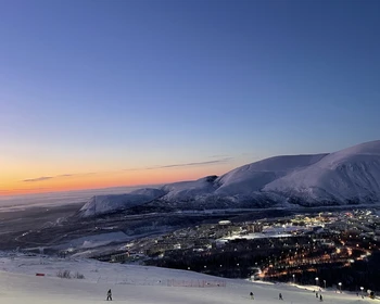 Кировск: подъём на фуникулёре, музей камня "Апатит", "Снежная деревня"